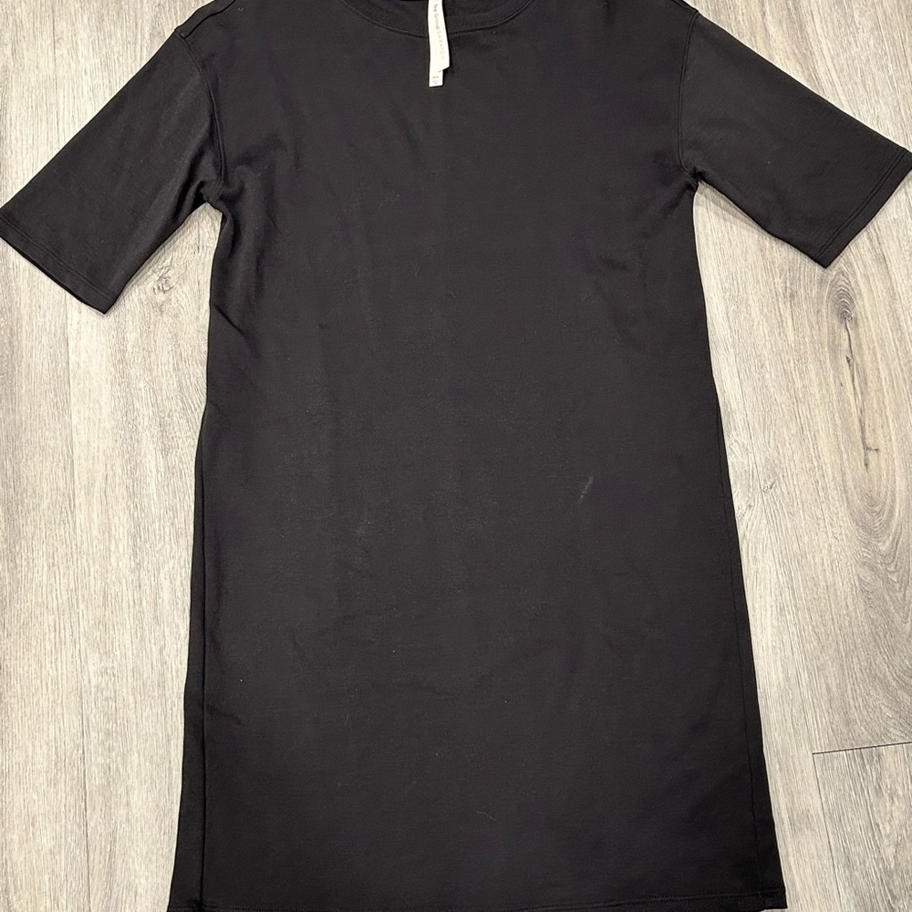 Aritzia Black Short sleeve Dress